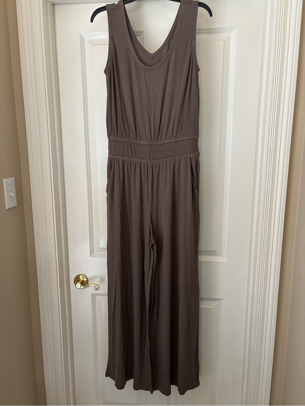 Lisa Rinna Collection Sleeveless V-Neck Wide-Leg Jumpsuit in Taupe Brown